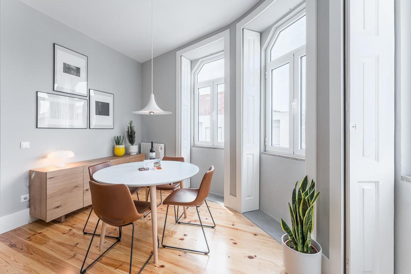 Guestready - Colorful Apt Near Agosto Station OOporto Exteriör bild